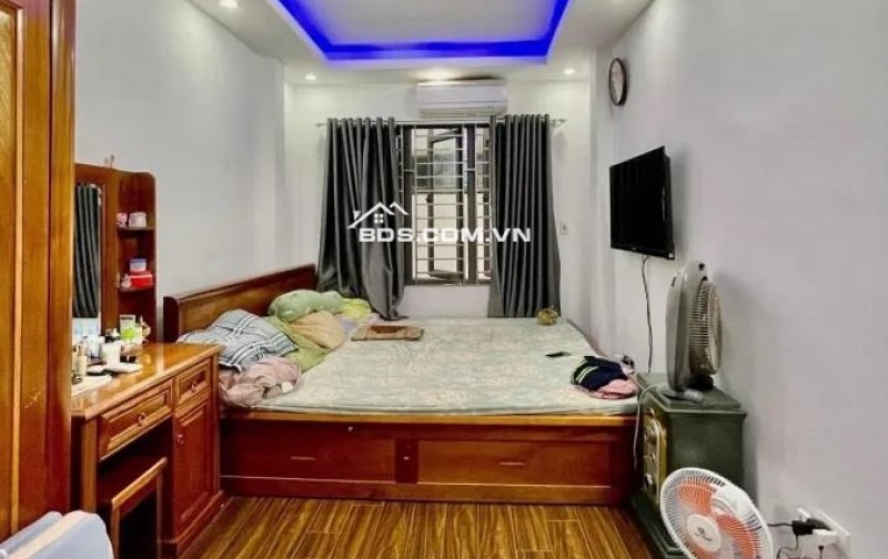 Bán nhà mới phố Minh Khai quận Hai Bà Trưng 5 tầng 30m2 giá nhỉnh 5 tỷ